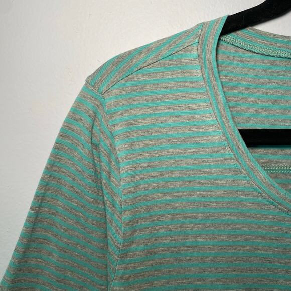 Toad & Co Blue Gray Stripe 3/4 Sleeve Pullover Top Women's size Medium - Picture 4 of 9